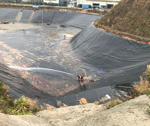 镇沅废水池清理